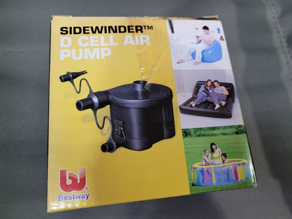 Насос Bestway от 4 батареек LR20, комплект переходников