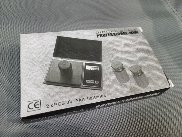 Весы электрон. бытовые, большие 128*74мм, до 200гр., 2 бат.ААА, цв.чёрно-серебристый (CS200, 701953)