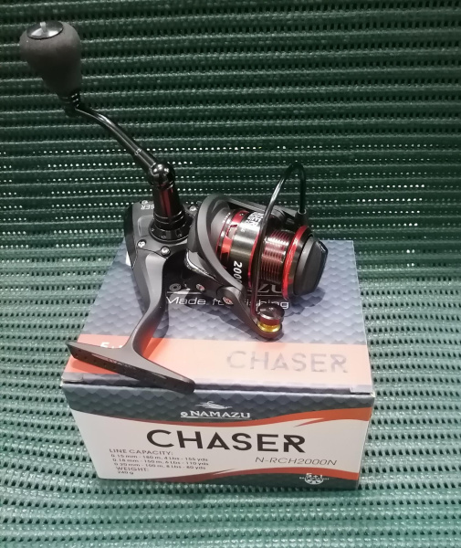 Катушка б/инерц. NAMAZU Chaser CH2000, 5+1 подш., метал. шпуля+запасная графит. шпуля (N-RCH2000N)